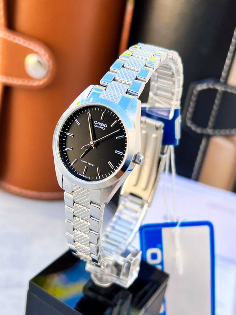 Reloj Casio RETRO (LTP-1274D-1ADF)