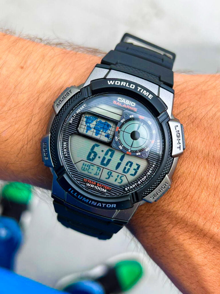 Reloj Casio (AE-1000W-1BVDF)