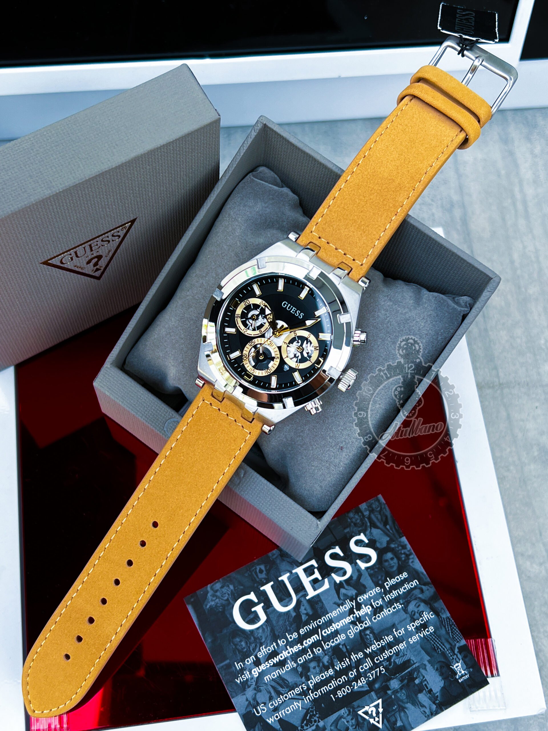 Reloj Guess Continental Oro