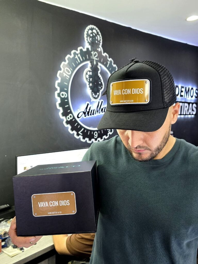 Gorra de lujo John Hatter Vaya con Dios - Vaya con Dios Aluminio