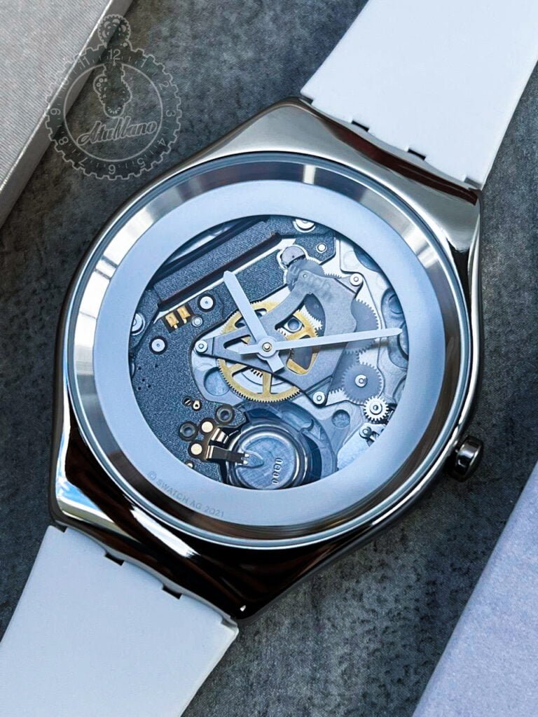 Reloj Swatch (SYXS138) Pure White Irony