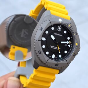 Reloj Victorinox Hombre (241992) Dive Pro Quartz