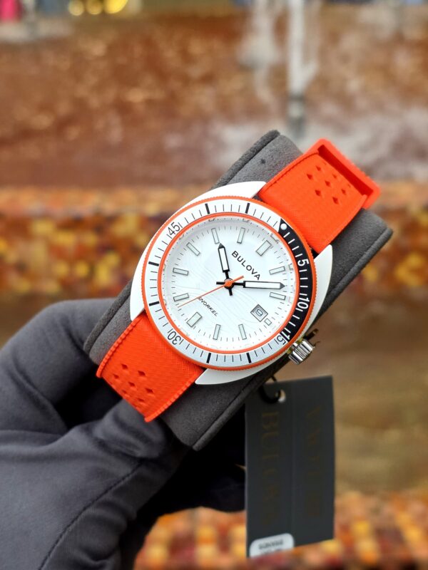 RELOJ BULOVA  ESNORQUEL (98B448) PEZ PAYASO - Imagen 2