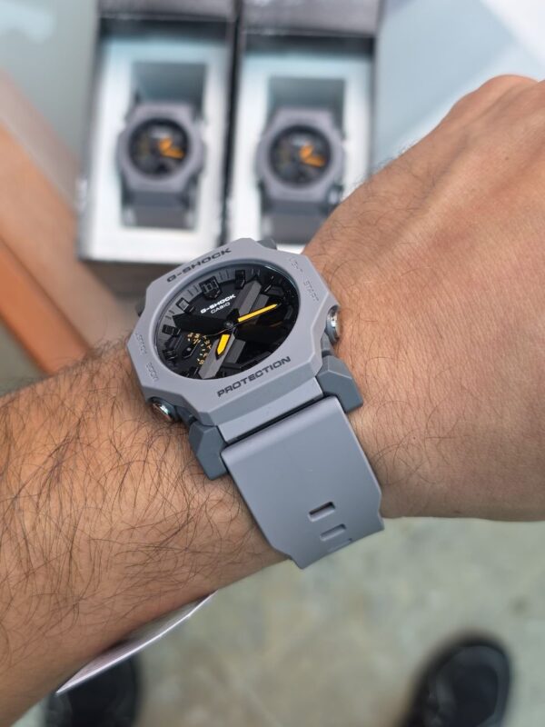 Reloj G-Shock Analógico Digital (GA-2300-8ADR) - Imagen 7
