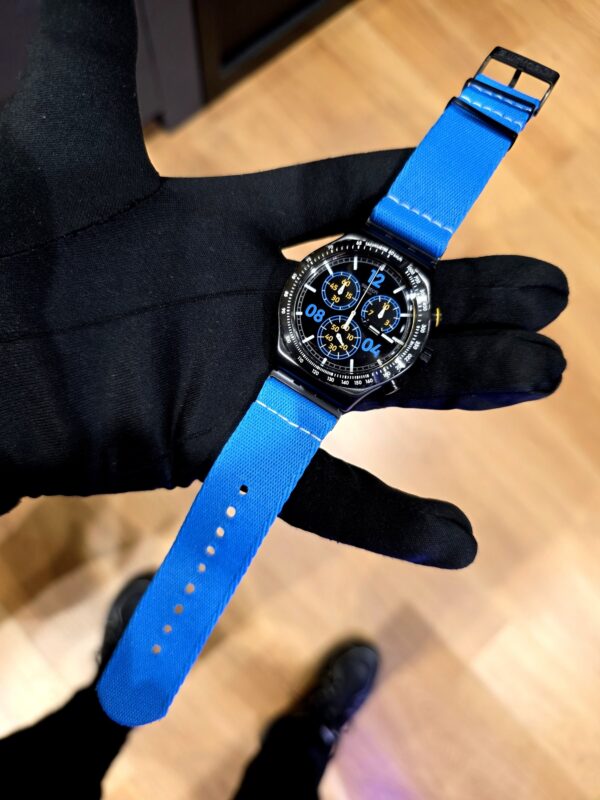 Reloj Swatch (YVS101) MOMENTS IN BLUE