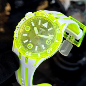 Reloj Swatch (SSCU09J100) EGG YOLK