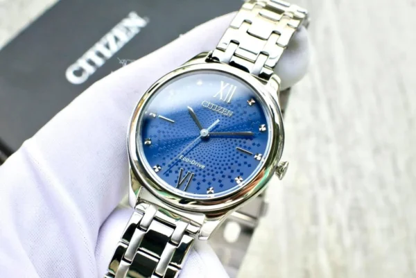 RELOJ CITIZEN (EM0500-73L) CLASICO ECO DRIVE - Imagen 2