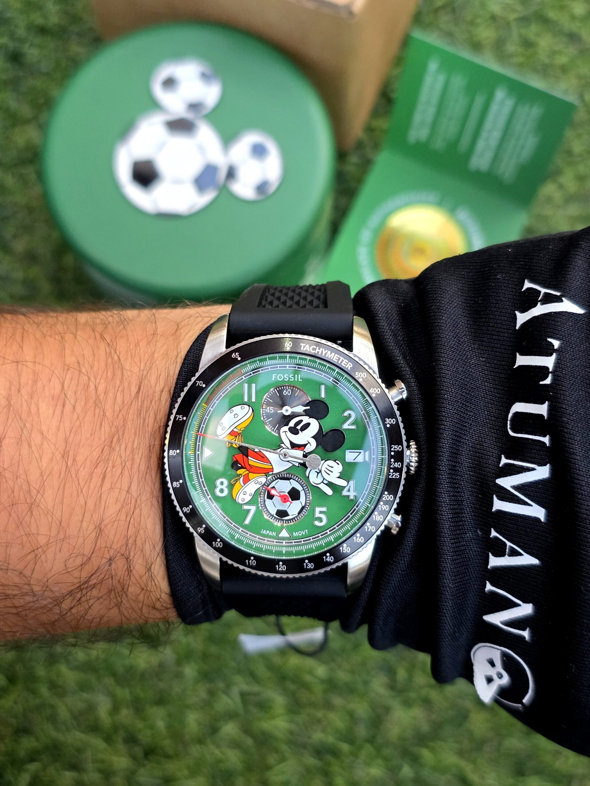 Reloj Mickey Mouse Soccer de Disney x Fossil (LE203) 2 Reloj Mickey Mouse Soccer de Disney x Fossil (LE203) - Imagen 2
