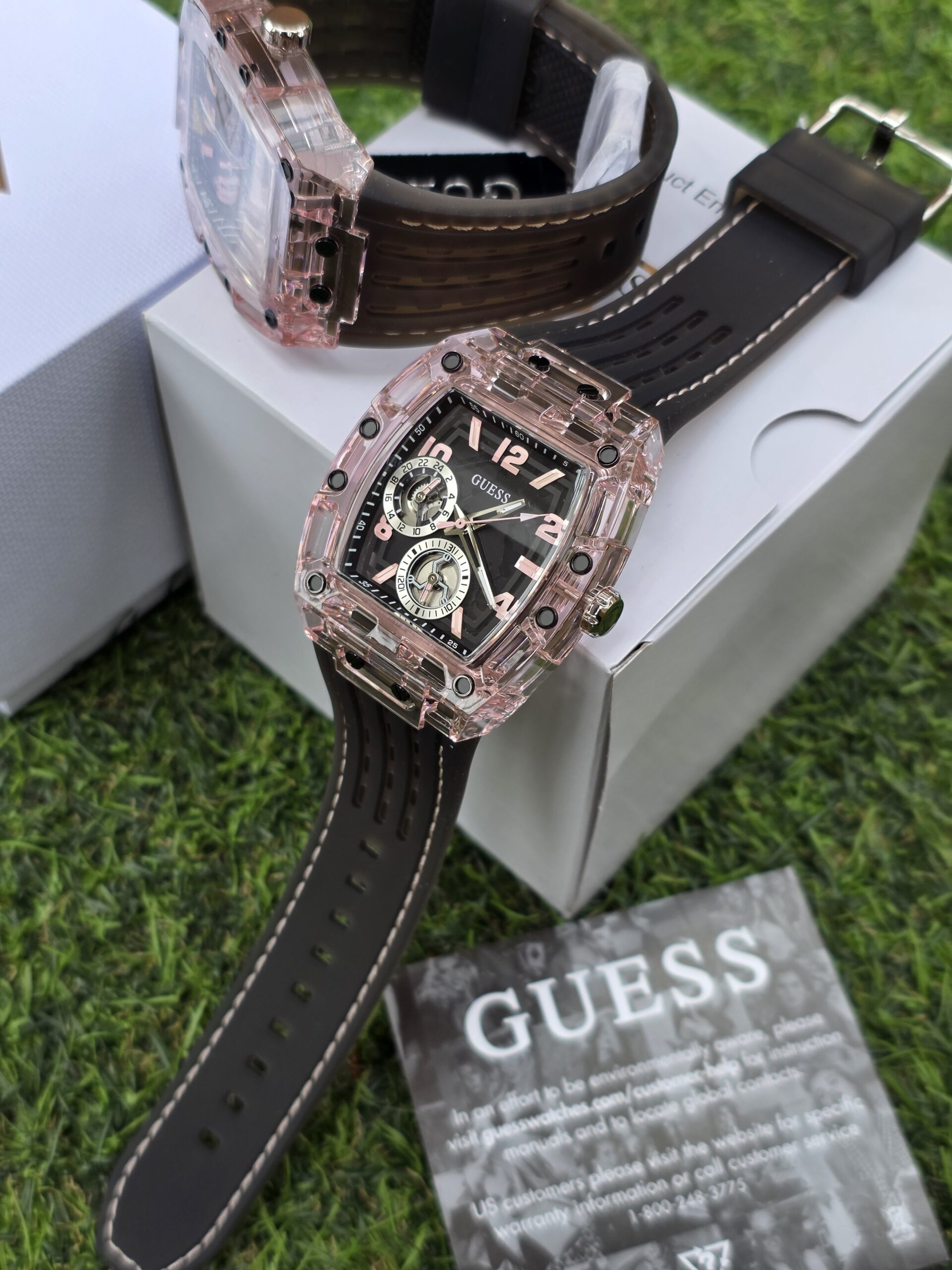 Reloj Guess Sporting Pink (GW0032G3) 1 Reloj Guess Sporting Pink (GW0032G3)