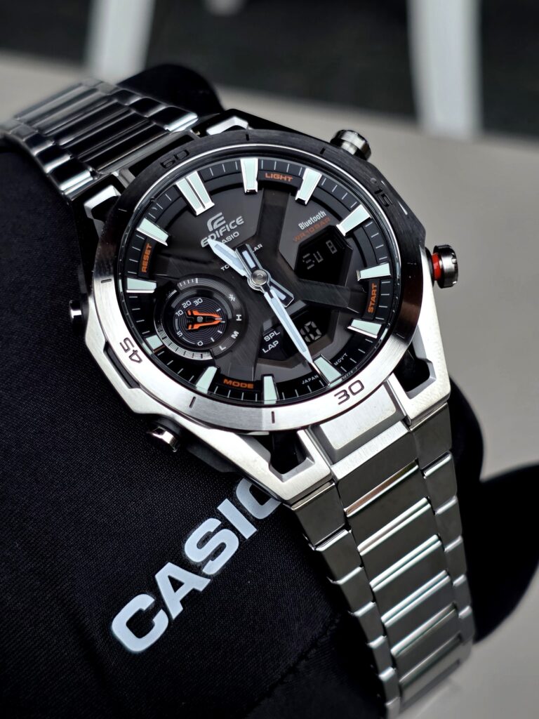 Reloj Casio Edifice (ECB-2300D-1ADF)