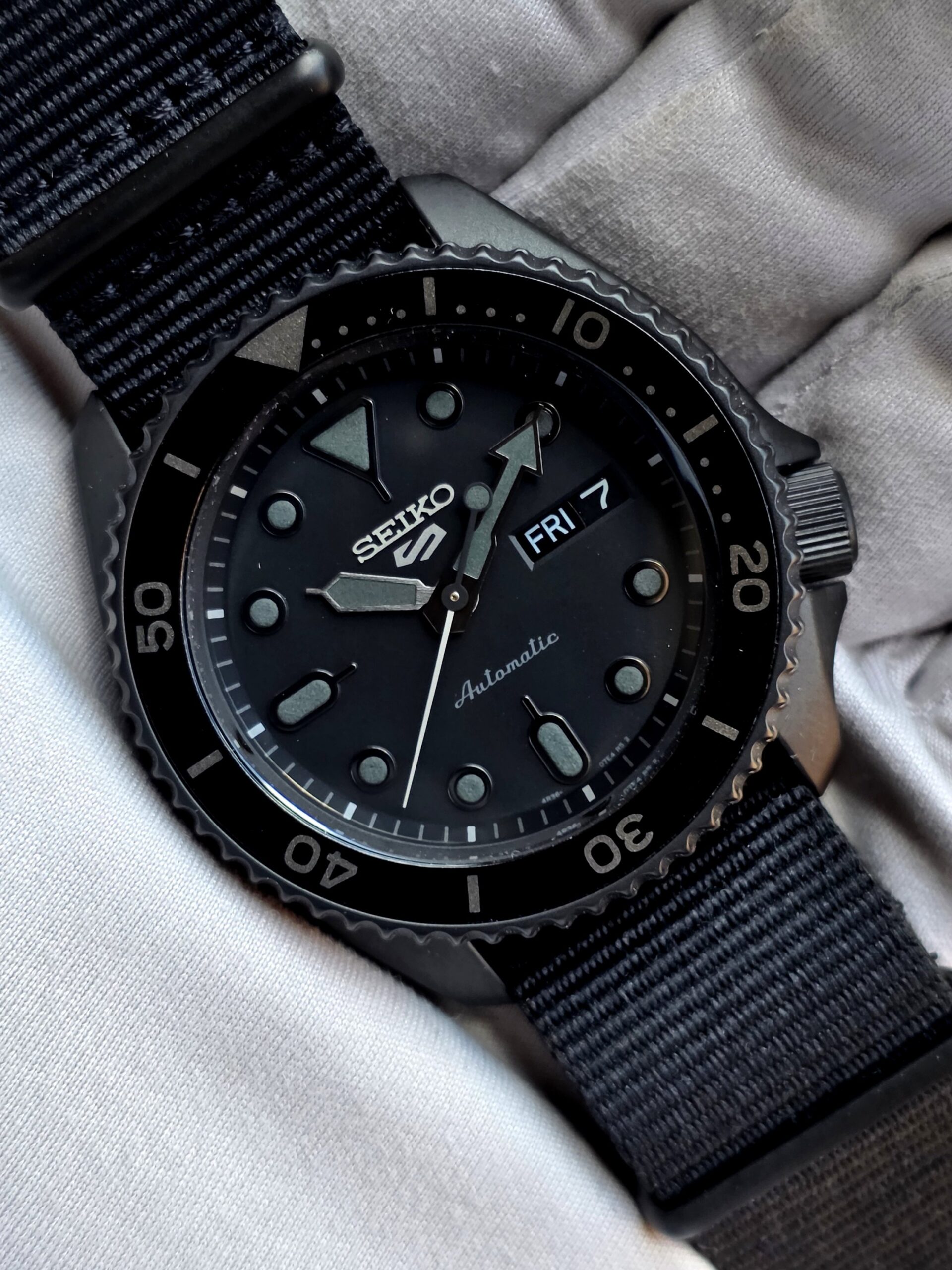 Reloj Seiko 5 Sports Sigilio (SRPD79K1) 4 Reloj Seiko 5 Sports Sigilio (SRPD79K1) - Imagen 4