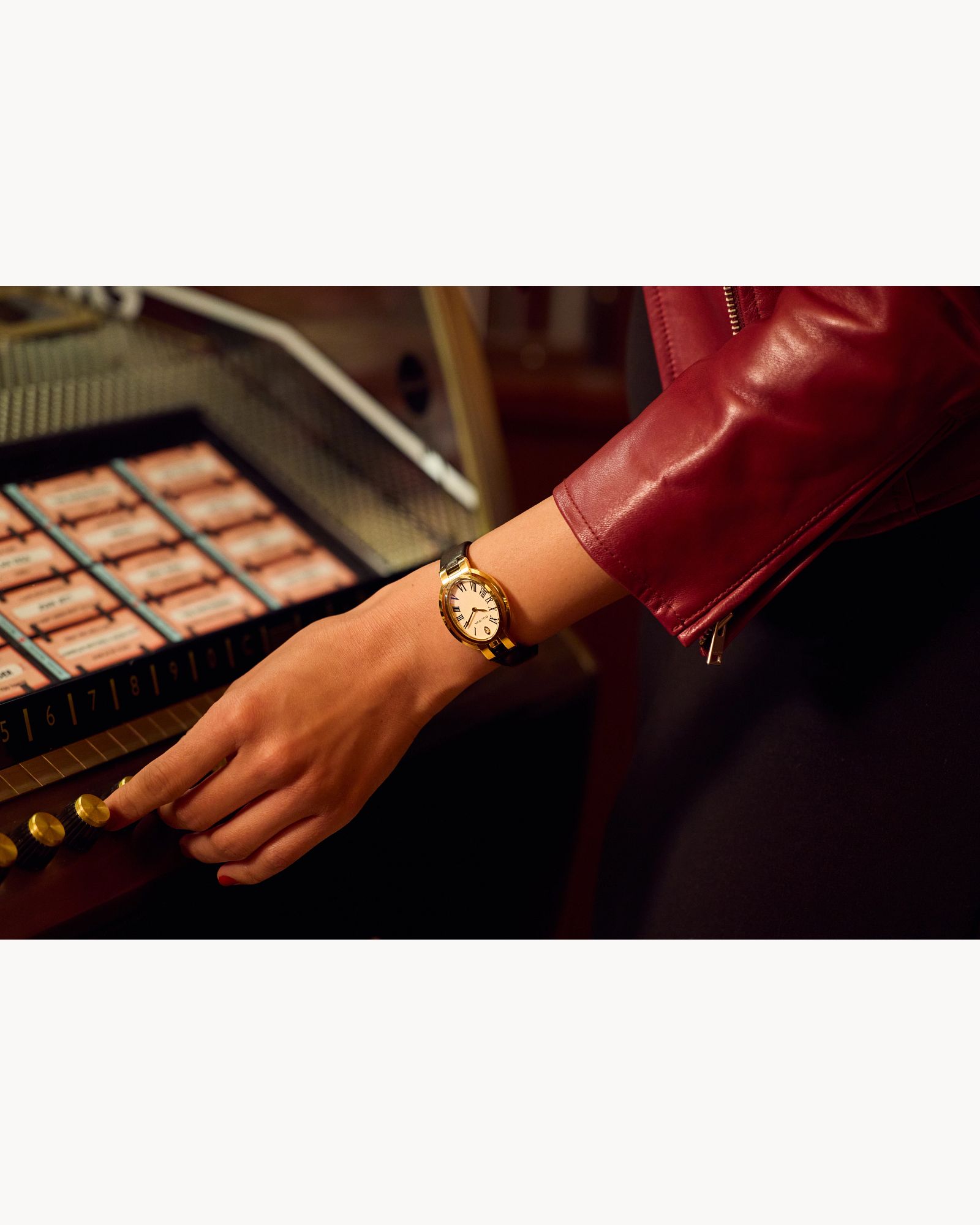 Reloj Bulova Blanco Apollo Theater Rubaiyat 97P180 5 Reloj Bulova Blanco Apollo Theater Rubaiyat 97P180 - Imagen 5